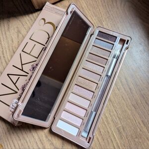 Urban Decay Brand New Naked 3 Eyeshadow Palette